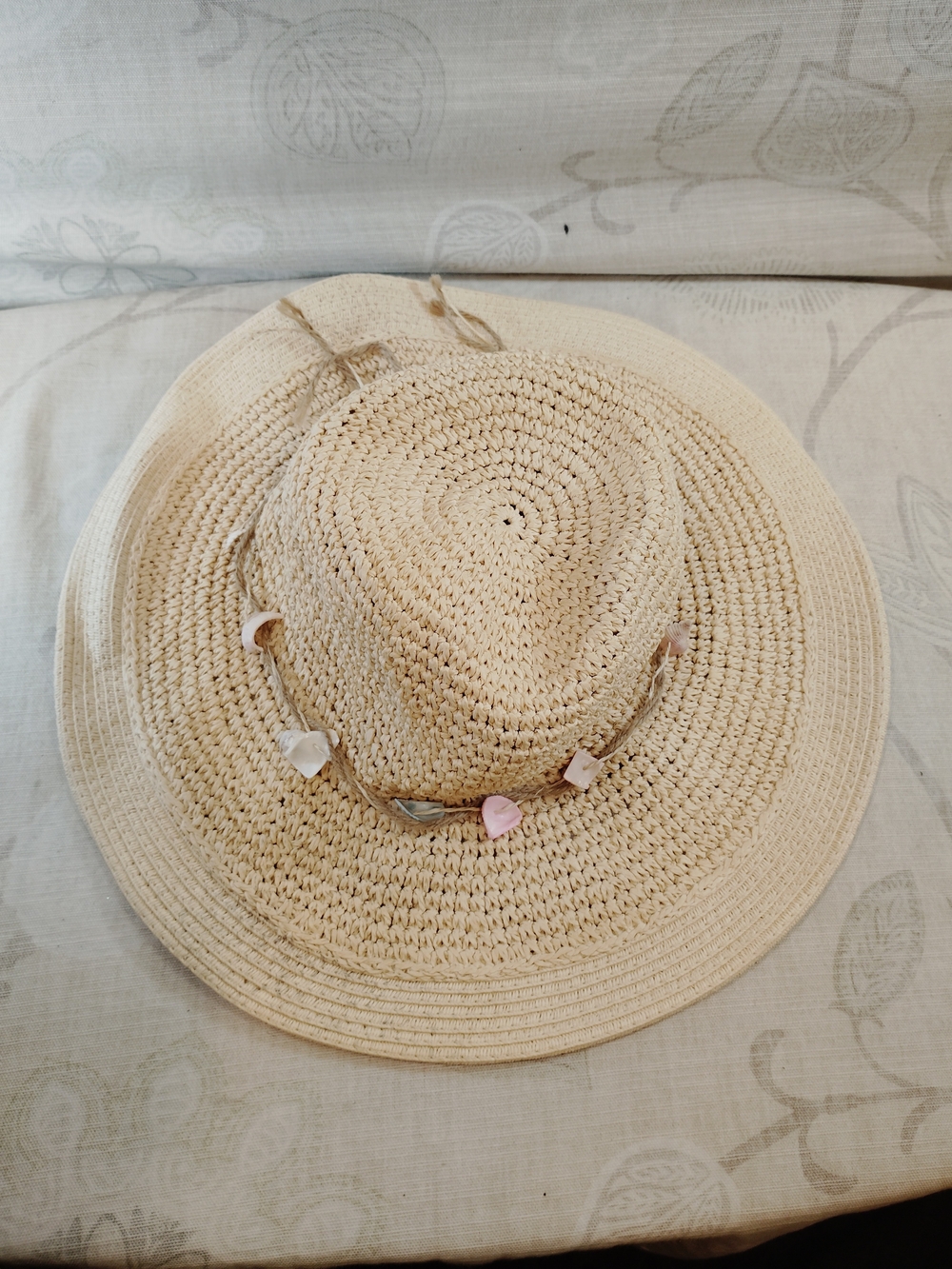 Island Beach Women’s Tan Straw Wide Brim Beach Hat with Shell Trim